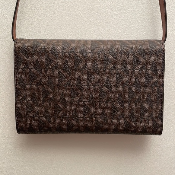 NWOT Michael Kors Crossbody Clutch Brown - Picture 3 of 5